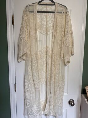 Cream Lace Kimono